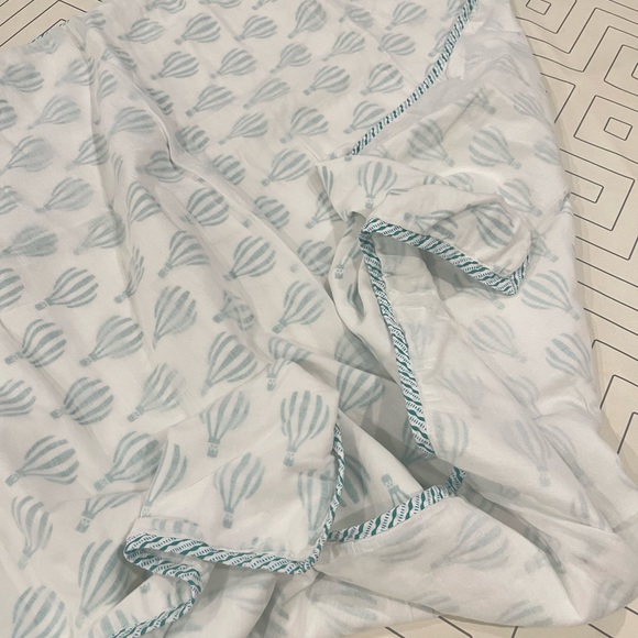 Lil Pyar White Hot Air Balloon Baby Blanket - Picture 6 of 7